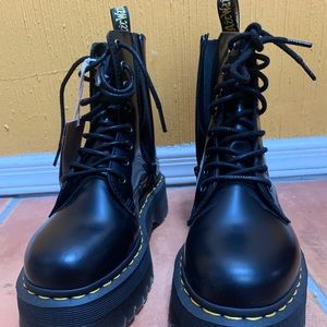 Dr. Marten Jadon size 7